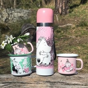 Mumin termos, vattenflaska och emaljmuggar