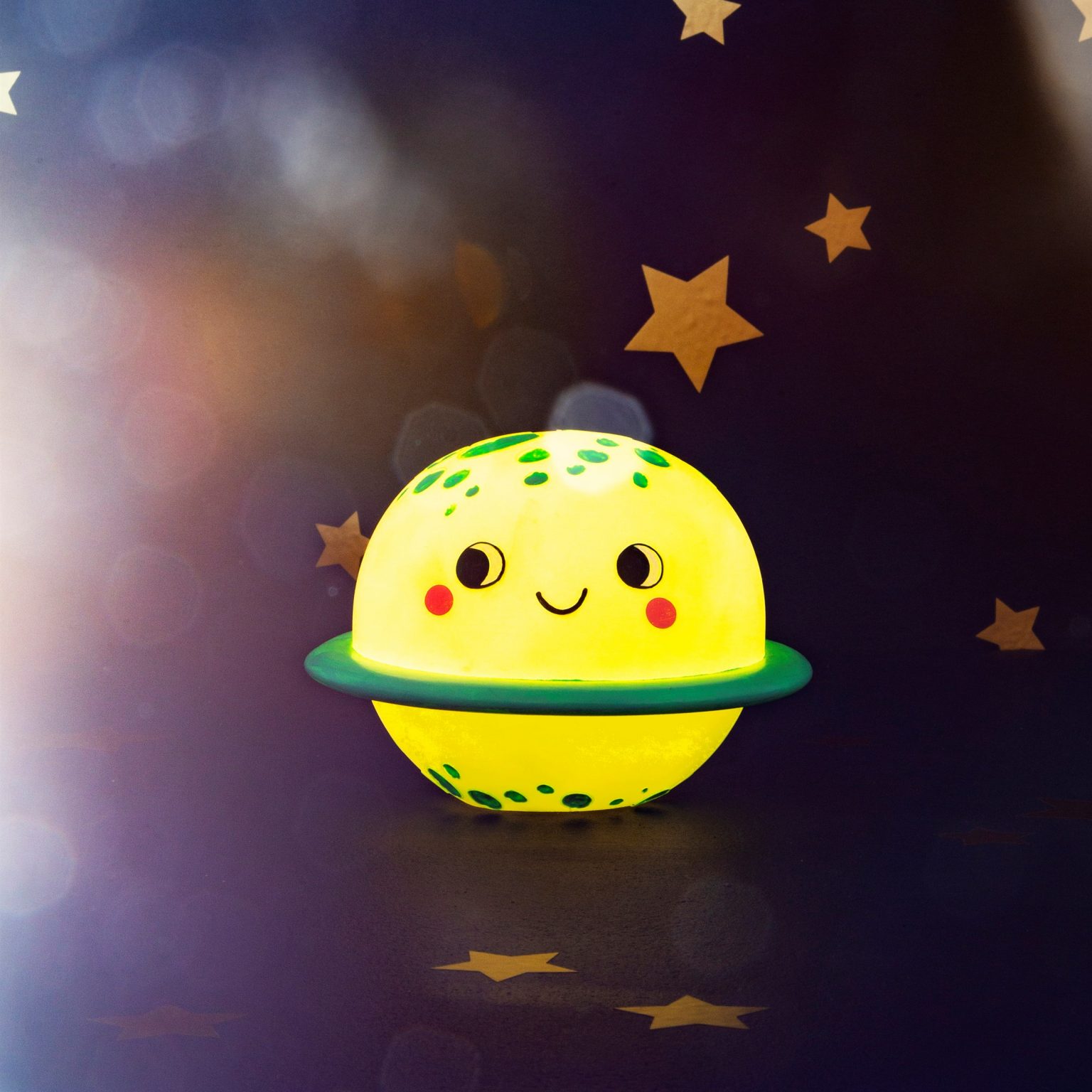 Nattlampa Lycklig Planet