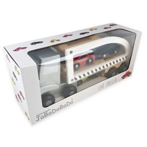 Trailer i trä med bilar