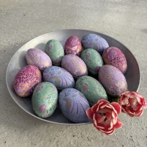 Påskagg i Plåt - Sara Miller