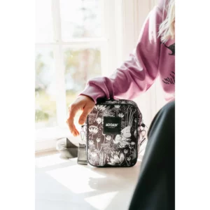 Mumin Axelremsväska - Azalea, Svart