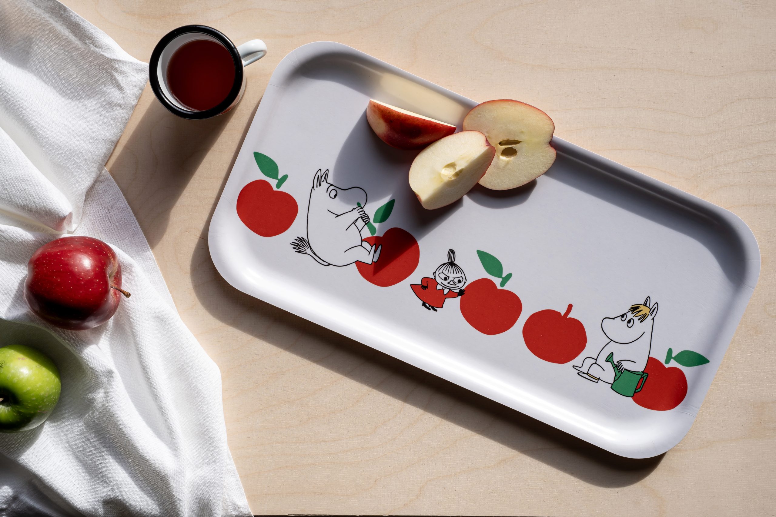 Mumin Bricka Glada Äpplen