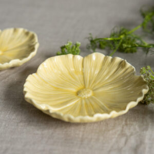 Keramikfat Blomster, 15 x 15 cm - Gul