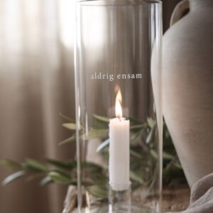 Ljuslykta i glas för kronljus - aldrig ensam - majas cottage