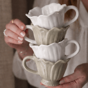 Majas Mugg - Blomstra - Finns i 2 Färger - Majas Cottage