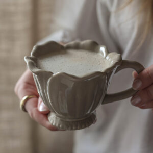 Majas Mugg - Blomstra - Finns i 2 Färger - Majas Cottage