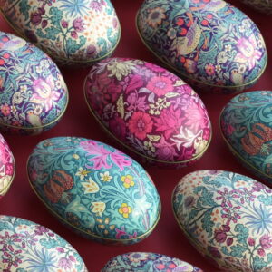 Påskägg i Plåt - William Morris