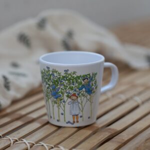 Elsa Beskow - Mugg med Handtag - Putte i Blåbärsskogen - Rätt Start